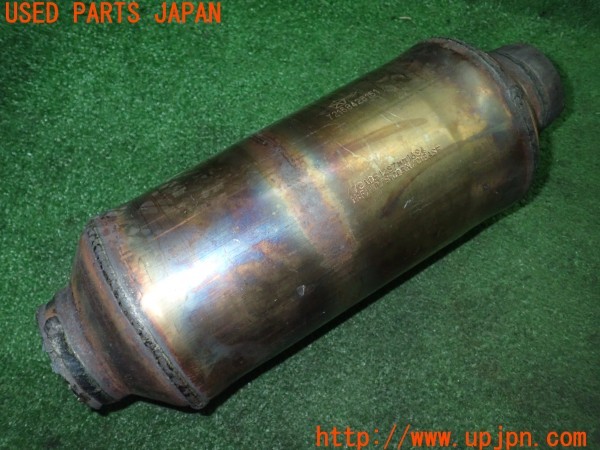 3UPJ=21110159]ジープ グランドチェロキー(WK36TA)純正 触媒 マニバーター マテリアル 約2.7Kg 切断加工品 ジャンク_m1