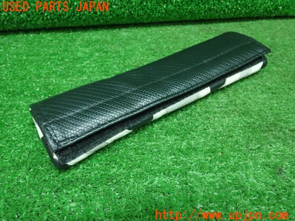 3UPJ=21120001]BMW ミニ ジョンクーパーワークス クロスオーバー(XDJCW R60)社外 シートベルトパッド 1個 中古_m2