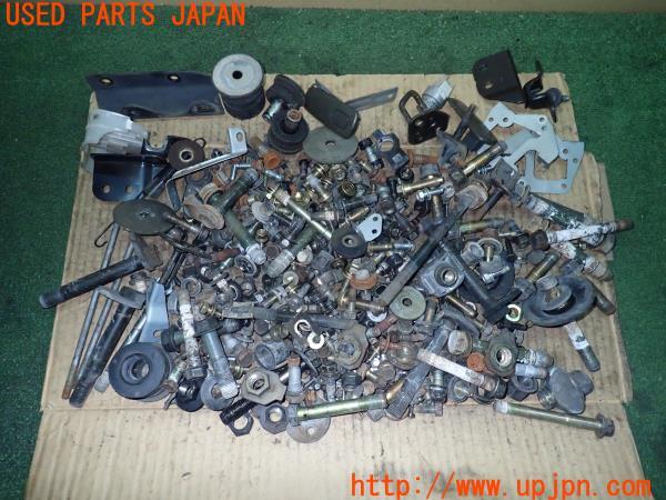 3UPJ=21170720]ハイラックスサーフ(KZN130W)後期 ネジ・ナット・ステー類 セット ジャンク_m0