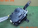 3UPJ=21230566]BMW 320i(3B20 F31)純正 バックドアロックアクチュエーター 中古_s1