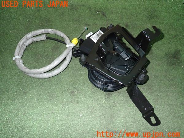 3UPJ=21230566]BMW 320i(3B20 F31)純正 バックドアロックアクチュエーター 中古_m2