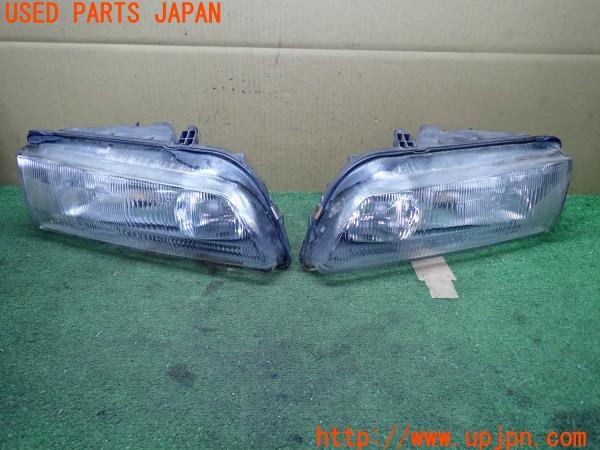 3UPJ=21330561]スカイライン クーペ GTS タイプS(HCR32)前期 純正 ヘッドライト 角目 中古_m0