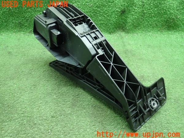 3UPJ=21340630]BMW 135i(UC35 E82)純正 6PV009379-21 アクセルペダル 中古_m1