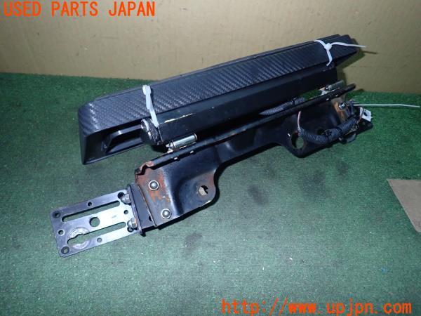 3UPJ=21400001]ランクル70(HZJ73HV)中期 社外 ナンバーブラケット ステー 字光式フレーム 中古_m2