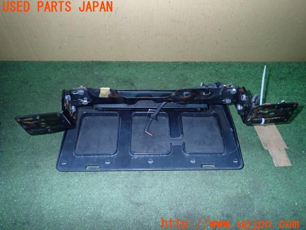 3UPJ=21400001]ランクル70(HZJ73HV)中期 社外 ナンバーブラケット ステー 字光式フレーム 中古_m3