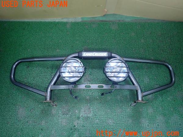 3UPJ=21400022]ランクル70(HZJ73HV)中期 純正 グリルガード KOITO フォグランプ付き 中古_m0