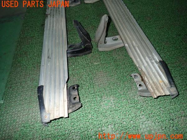 3UPJ=21400025]ランクル70(HZJ73HV)中期 純正 サイドステップ 中古_m2