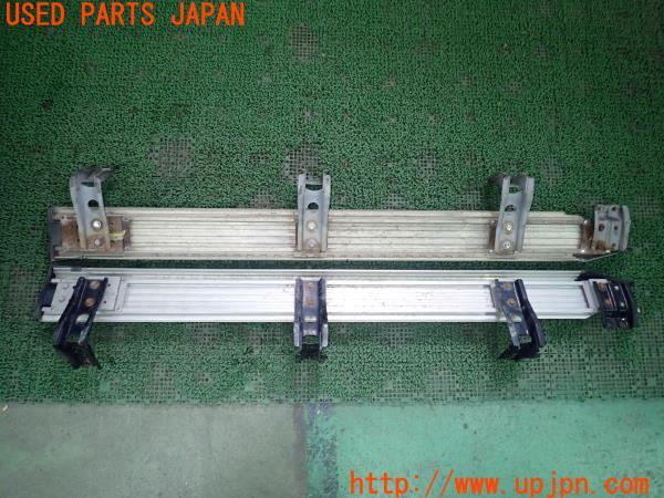 3UPJ=21400025]ランクル70(HZJ73HV)中期 純正 サイドステップ 中古_m4