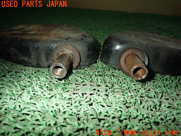 3UPJ=21400401]ランクル70(HZJ73HV)中期 純正 スプリングシート 中古_m2