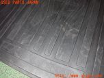 3UPJ=21460634]レンジローバー イヴォーク(LV2A L538系)純正 BJ3M-454A14-AA ラゲッジマット 中古_s3