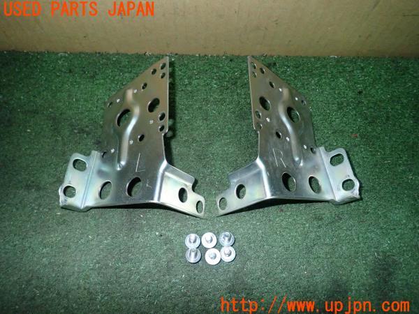 3UPJ=21570604]ハイラックスサーフ(TRN215W)後期 社外 ナビ取付ハーネス 配線 ブラケット 中古_m1