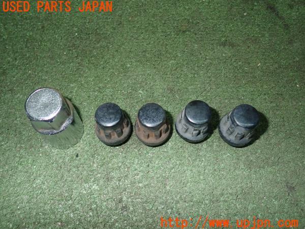 3UPJ=21570968]ハイラックスサーフ(TRN215W)後期 Fixed ホイールロックナット M12×P1.5 中古_m3