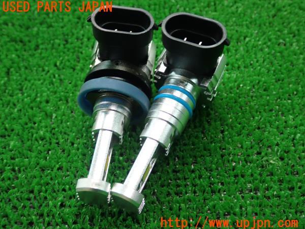 3UPJ=21620505]スイフトスポーツ(ZC33S 1型)社外 フォグ LEDバルブ 中古_m1