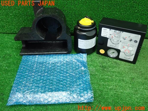 3UPJ=21790625]BMW M2 クーペ(1H30 F87)純正 パンク修理キット 中古_m1
