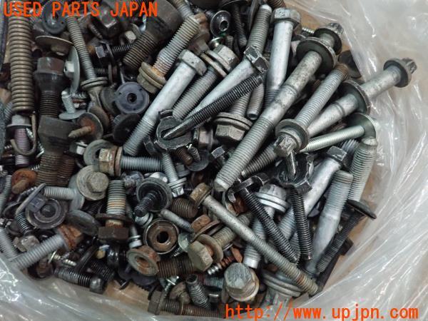3UPJ=21810720]BMW Z4 sDrive35i(LM30 E89)ネジ・ナット・ステー類 ジャンク_m1