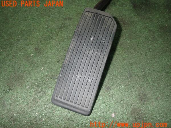 3UPJ=21830631]シルビア K's(S14)前期 純正 アクセルペダル 中古_m1