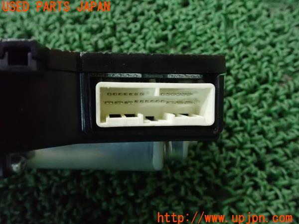 3UPJ=21900566]アウトランダーPHEV(GG3W)後期 パワーバックドアモーター リアゲートモーター 427110-10711 中古_m3