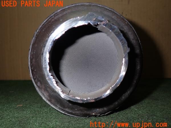 3UPJ=21940159]ジープグランドチェロキー(WK36P)純正 触媒② マニバーター マテリアル 約2.4㎏ 切断加工品 ジャンク_m2