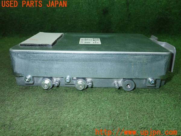 3UPJ=21960581]プリウス(ZVW60)純正 28912-24012 電源コントロールユニット 中古_m1