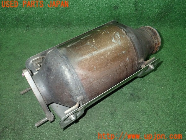 3UPJ=22190159]ベントレー コンチネンタル GT(BCBEB)純正 触媒 マニバーター マテリアル 約3.9Kg 切断加工品 ジャンク_m0