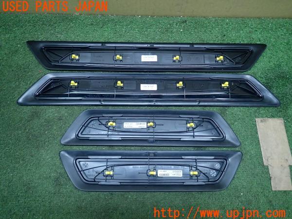 3UPJ=22340616]BMW 328i グランツーリスモ(3X28 F34)純正 スカッフプレート 中古_m4