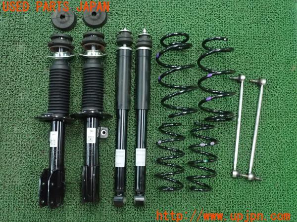 3UPJ=22640411]スイフトスポーツ(ZC33S)純正 ストラット 中古_m0