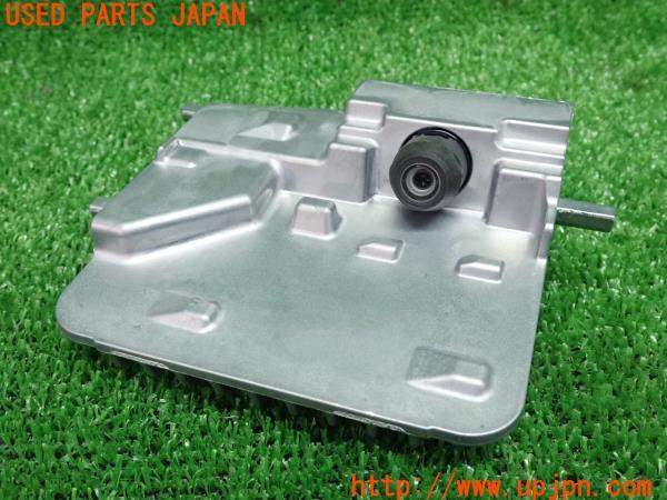 3UPJ=22770560]カローラスポーツ ハイブリッドGZ(ZWE219H)純正 フロントカメラ 8646C-12070 中古_m0