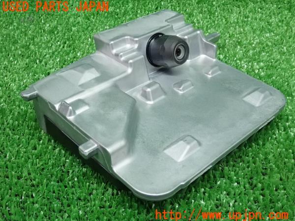 3UPJ=22770560]カローラスポーツ ハイブリッドGZ(ZWE219H)純正 フロントカメラ 8646C-12070 中古_m1