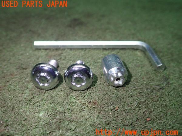 3UPJ=22860023]レヴォーグ STI Sport EX(VN5)純正 J1077YA004 ナンバープレートロックボルト 中古_m1