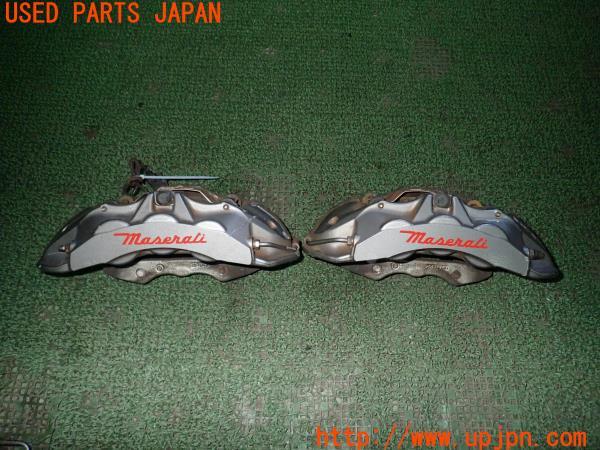 3UPJ=22910301]マセラティ グラントゥーリズモ(MGTA1)純正 brembo ブレンボ キャリパー 中古_m1