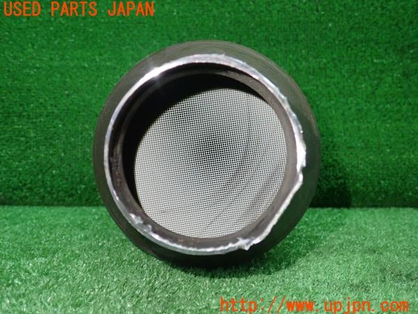 3UPJ=22940159]BMW 218d(2C20 F45)純正 触媒 マニバーター マテリアル 約1.4kg 切断加工品 ジャンク_m2