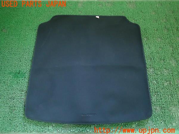 3UPJ=22960634]カローラ ハイブリッド(ZWE215)純正 08241-12080 ラゲッジマット 中古_m1