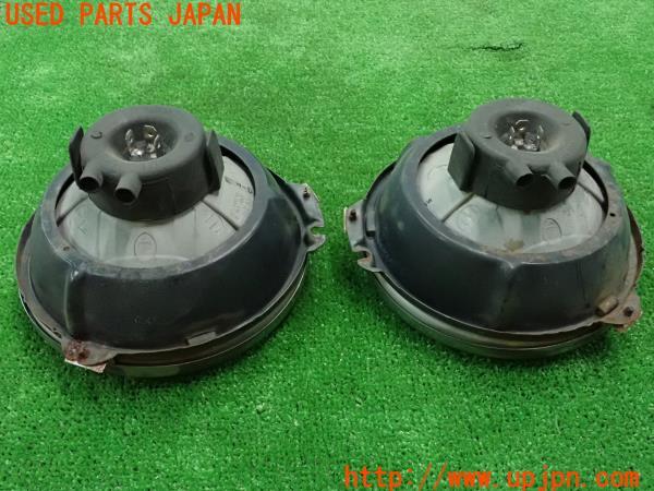 3UPJ=23150561]ランクル70(BJ74V)前期 RAYBRIG レイブリック ヘッドライト 中古_m1