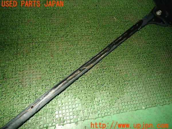 3UPJ=23210700]プリウスα S ツーリングセレクション・GRスポーツ(ZVW41W)後期 純正 アンダーブレースバー 中古_m1