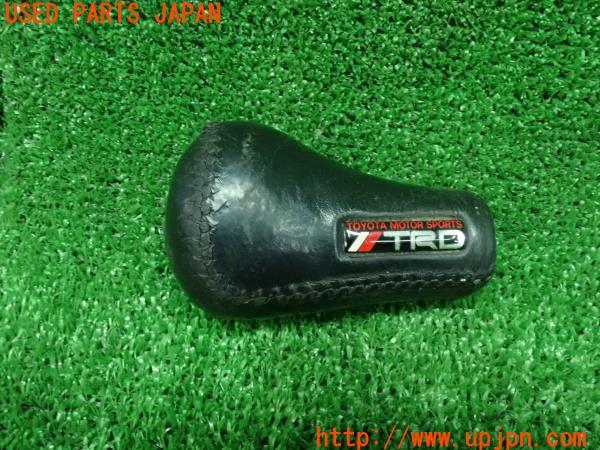 3UPJ=23430614]カローラレビン(AE111)TRD シフトノブ 5速MT用 中古_m0