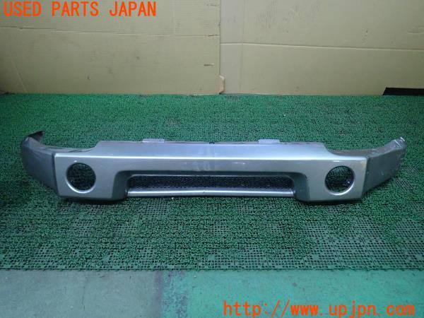 3UPJ=23470048]ジムニー(JB23W 10型)APIO? アピオ? フロントバンパーガーニッシュ 中古_m0