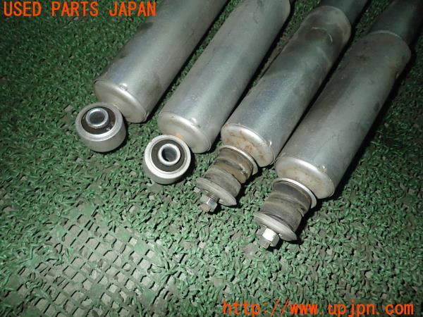 3UPJ=23470408]ジムニー(JB23W 10型)APIO アピオ ROADWIN ショックアブソーバー 中古_m3