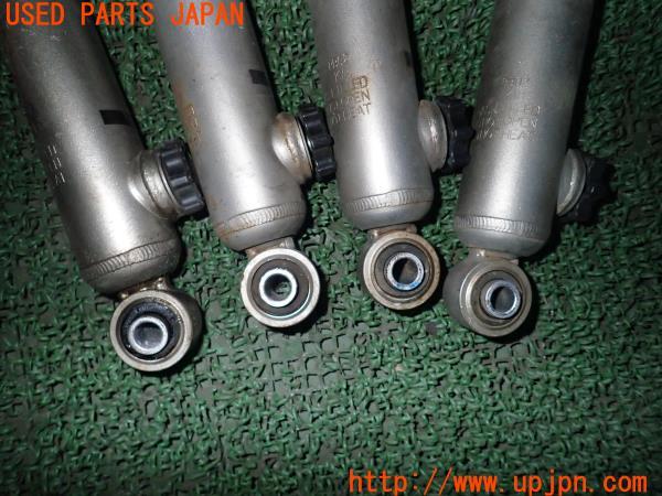3UPJ=23470408]ジムニー(JB23W 10型)APIO アピオ ROADWIN ショックアブソーバー 中古_m4