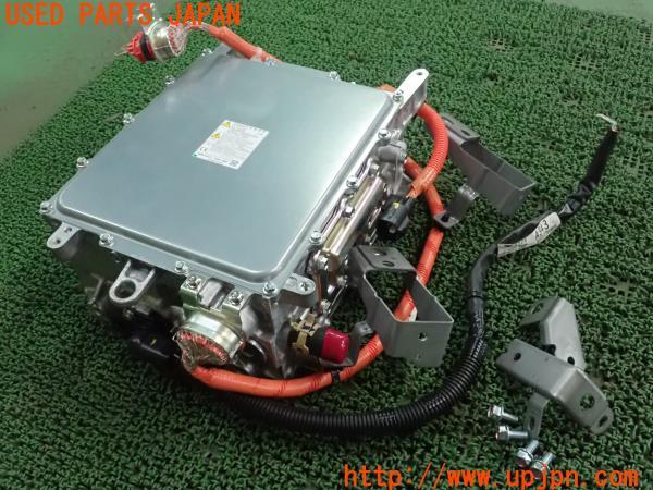 3UPJ=23550525]アウトランダーPHEV(GG3W)後期 純正 W005T70272 DC/DCコンバーター 中古_m1