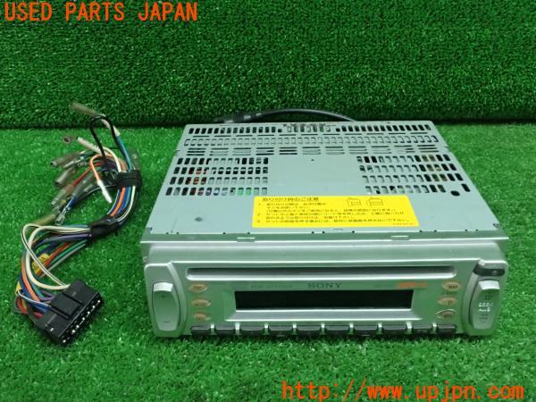 3UPJ=23700518]BMW Z3 ロードスター(CN22 E36/7)後期 SONY ソニー CDプレーヤー CDX-2600 オーディオ 中古_m0