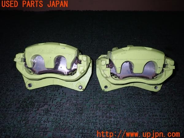 3UPJ=23810301]WRX STI(VAB)後期 TOKICO フロントキャリパー 中古_m1