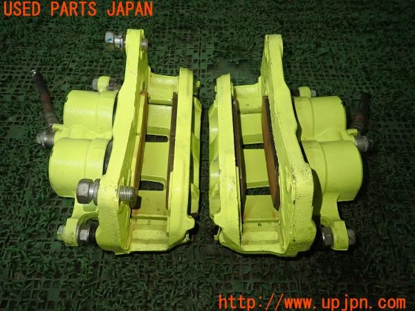 3UPJ=23810301]WRX STI(VAB)後期 TOKICO フロントキャリパー 中古_m3