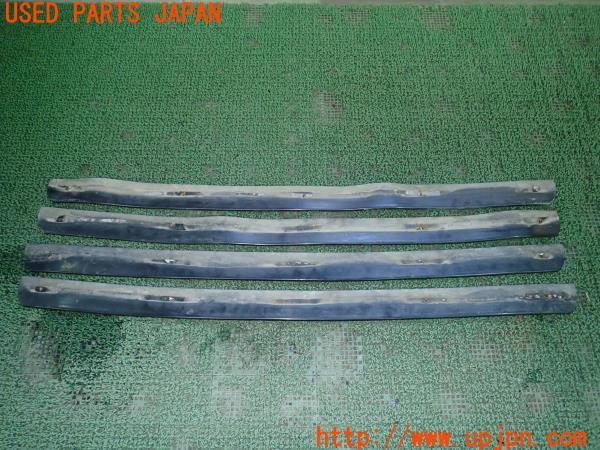 3UPJ=23840011]三菱ジープ(J56)社外 ゴム フェンダーモール オーバーフェンダー 中古_m1