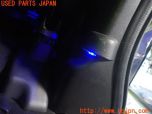 3UPJ=23850512]ステップワゴン スパーダHV(RP5)後期 純正 センターピラーロアガーニッシュ イルミネーション フットランプ付き 中古_s4