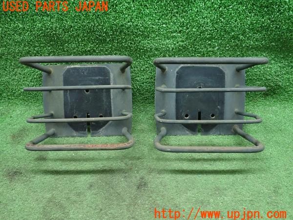 3UPJ=23950014]ジープ ラングラー スポーツ(TJ40S)社外 テールランプガード 中古_m0