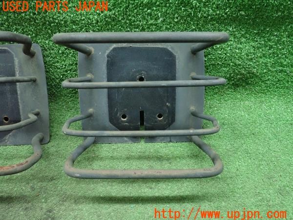 3UPJ=23950014]ジープ ラングラー スポーツ(TJ40S)社外 テールランプガード 中古_m2