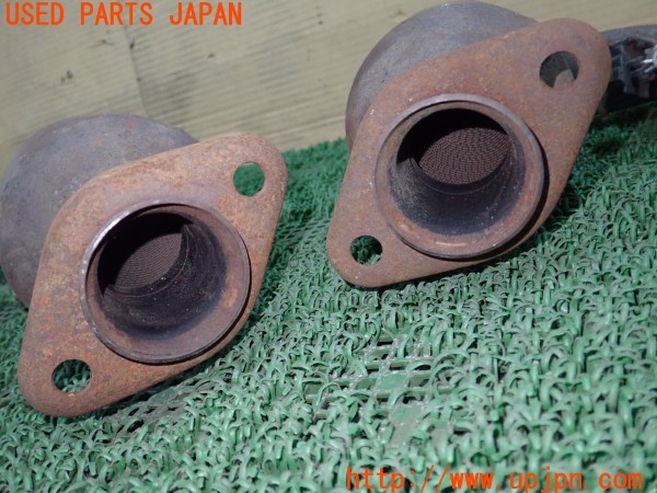 3UPJ=23950159]ジープ ラングラー スポーツ(TJ40S)純正 触媒 マニバーター マテリアル 約4.3Kg 切断加工品 ジャンク_m2