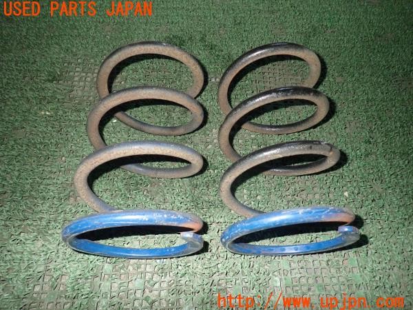3UPJ=24080412]スプリンタートレノ GT-APEX(AE86)後期 社外 リアスプリング 中古_m0