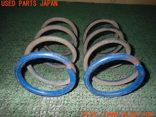 3UPJ=24080412]スプリンタートレノ GT-APEX(AE86)後期 社外 リアスプリング 中古_m1