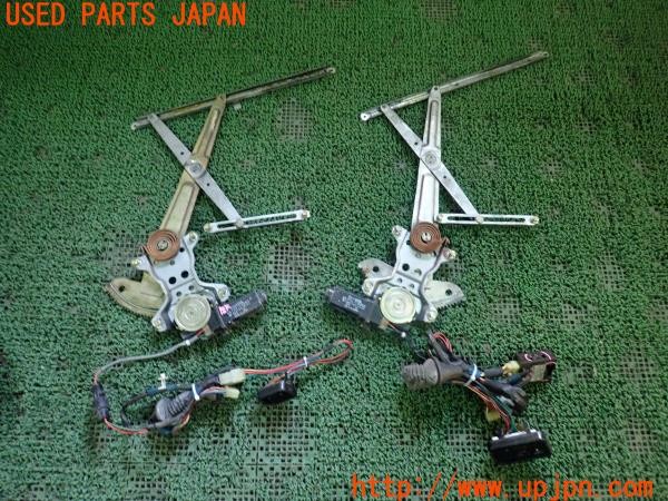3UPJ=24080566]スプリンタートレノ GT-APEX(AE86)後期 純正オプション ドアウインドウレギュレーター 中古_m0